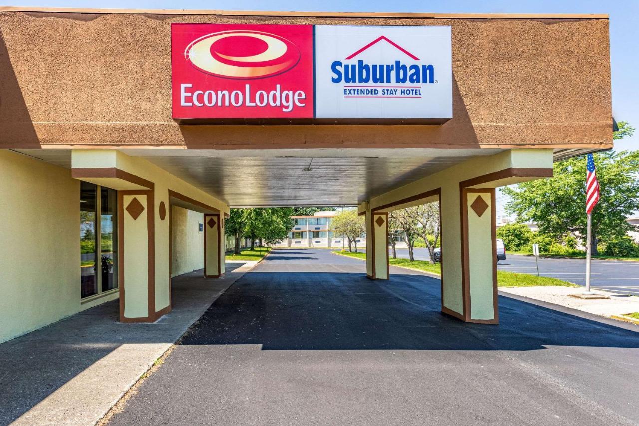 Econo Lodge Fredonia Екстериор снимка