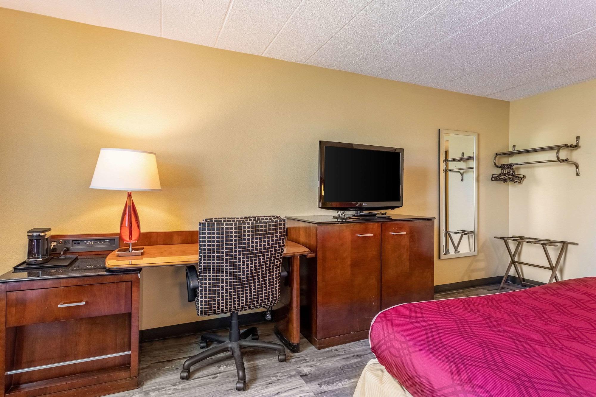 Econo Lodge Fredonia Екстериор снимка