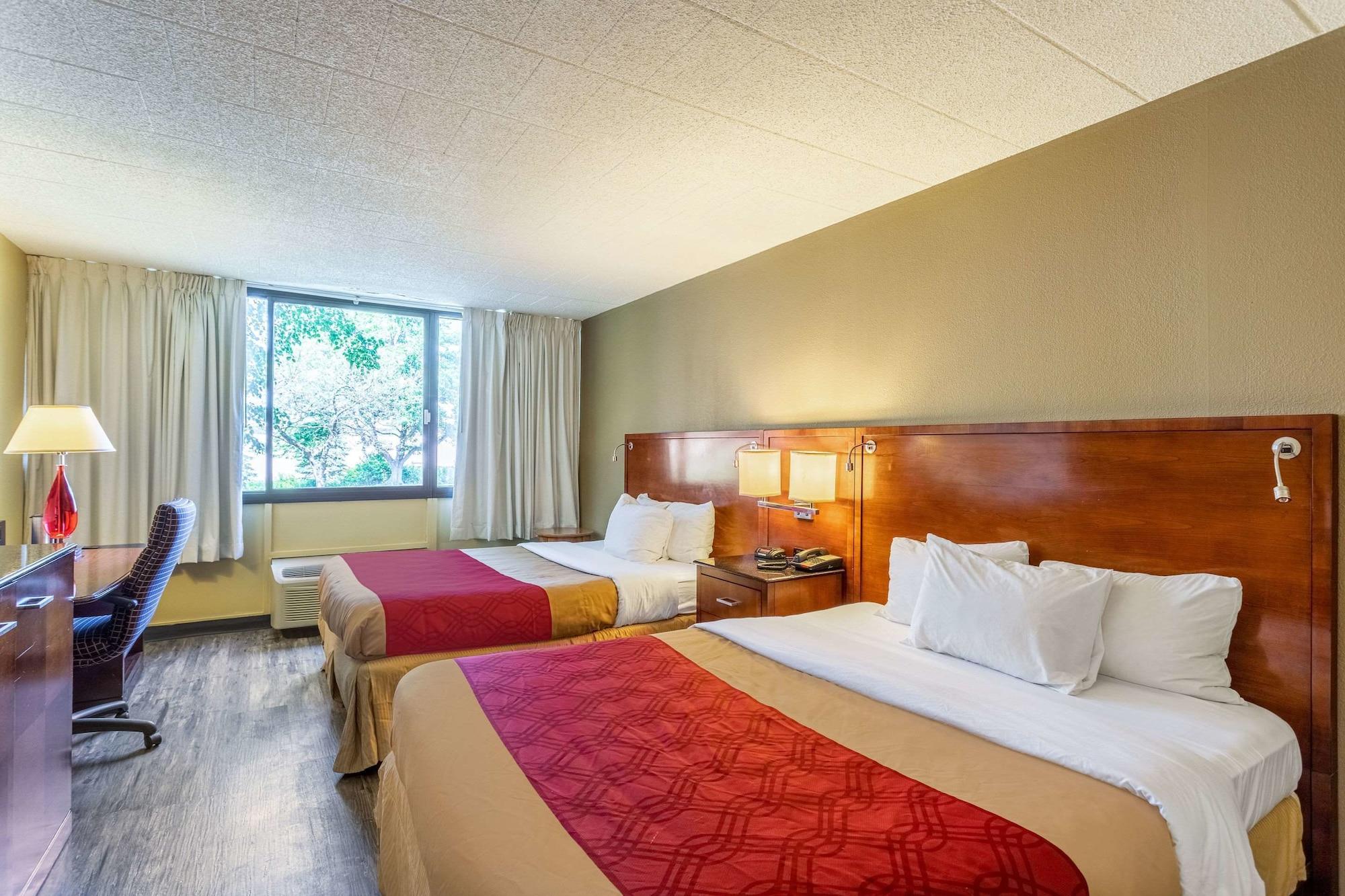 Econo Lodge Fredonia Екстериор снимка